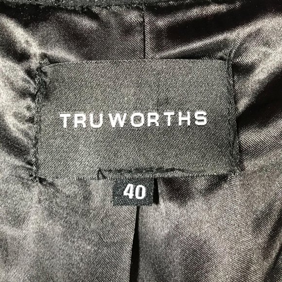 Truworths EU Size 40 (US 8) Black Embossed Double Breasted 3/4 Sleeve Jacket - Picture 8 of 10